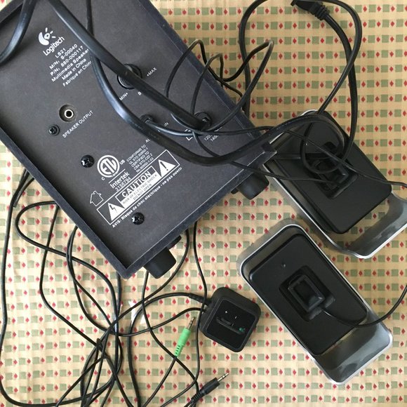 Logitech LS21 7 Watts RMS (FTC) 2.1 Stereo Speaker System - Black - Picture 8 of 16